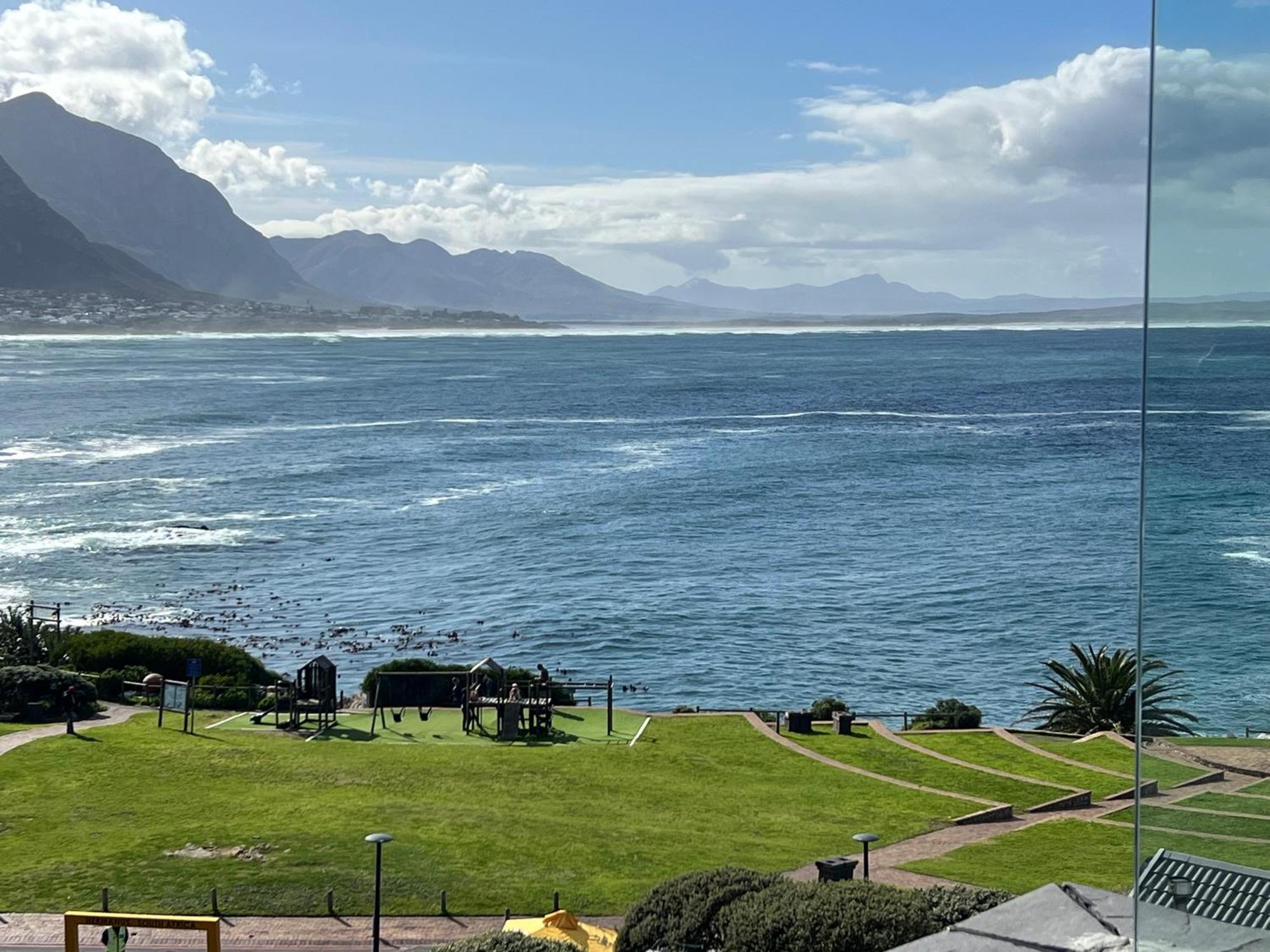 Waterfront Studio Apartment No 5 Hermanus Exterior photo